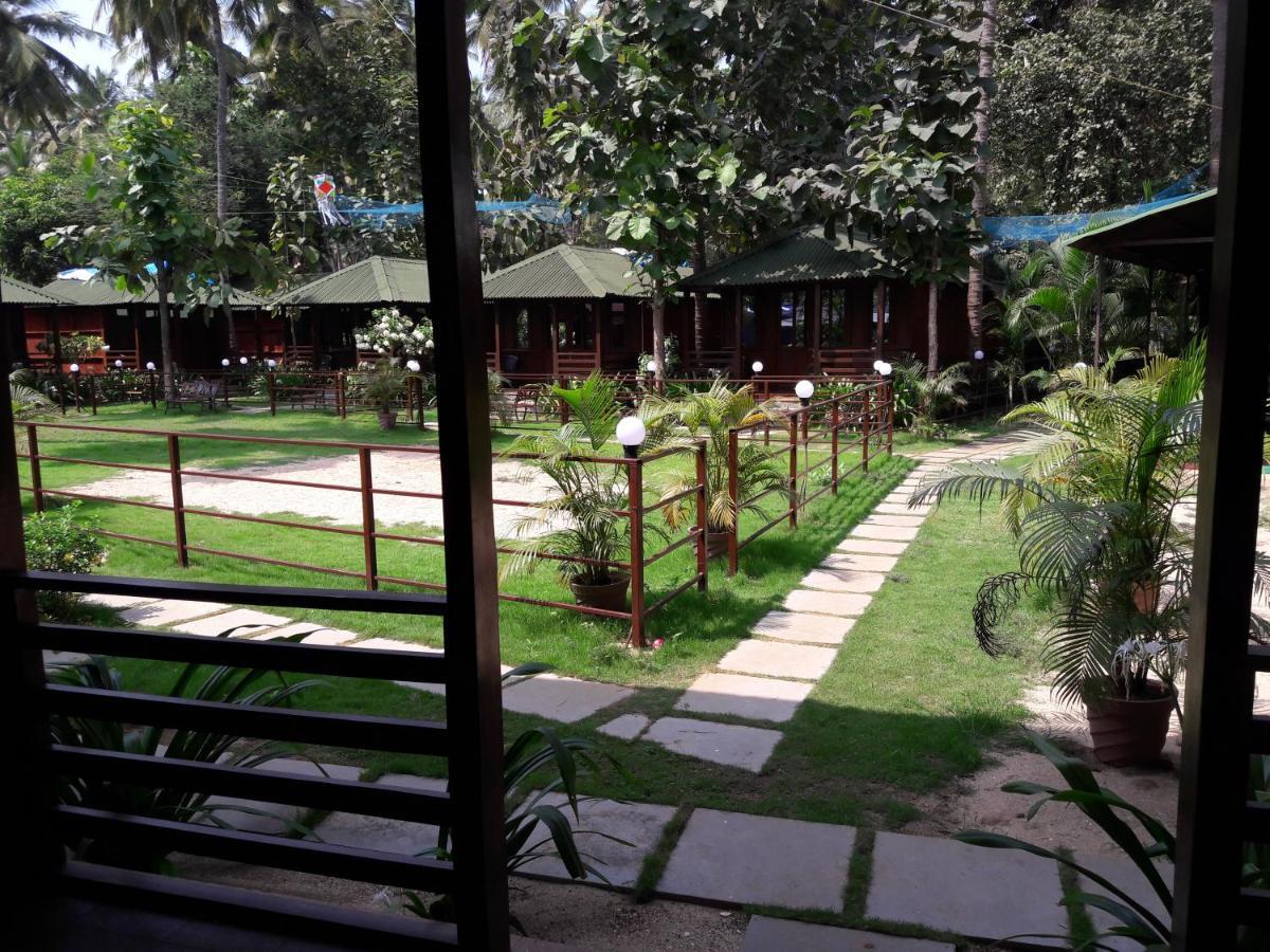 Club Palolem Resort Exterior photo
